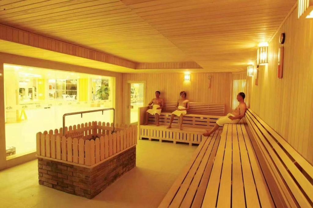 Cheermore Recreation Hotel Guangzhou Zhimao Yuan Ecological Spa Leisure Hotel Exterior photo